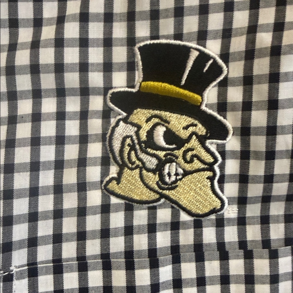 NWT Wake Forest Official collegiate button down shirt Men's medium Checkered